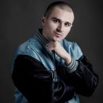 artist image T1One Ладонь в ладонь глаза в глаза [mp3zek.net] Белый танец - Single